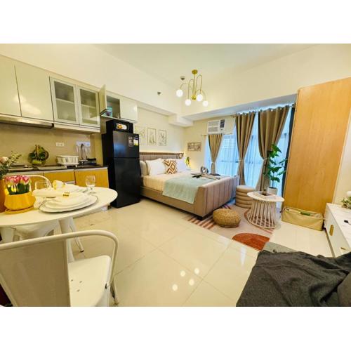 Cozy Studio in Viceroy Near Venice Mall