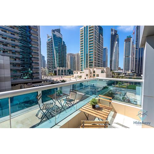 Cozy Studio l Dubai Marina l Parking, Pool & Gym