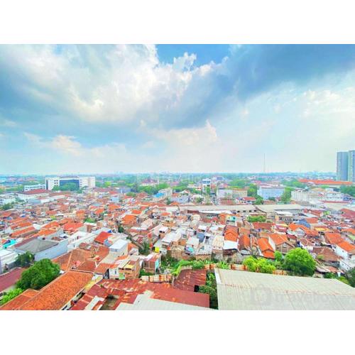 Cozy Studio Room at Green Kosambi Bandung Apartment By Travelio