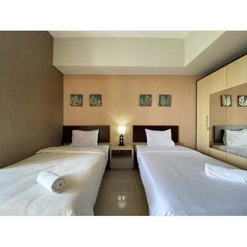 Cozy Studio Room No Kitchen at Skyland City Jatinangor Apartment By Travelio