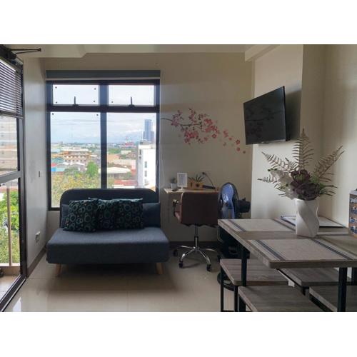 Cozy Studio, super fast internet, workspace and washer