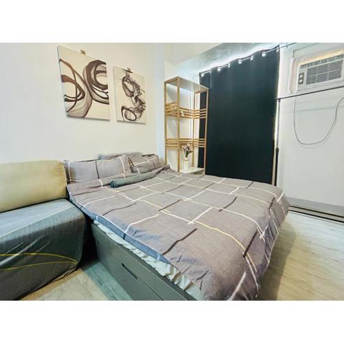 Cozy Studio Unit Near MRT Shaw & Malls
