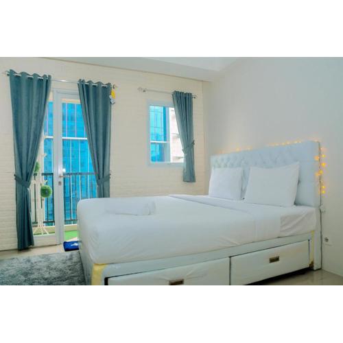 Cozy Studio with City View Signature Park Grande Apartment By Travelio