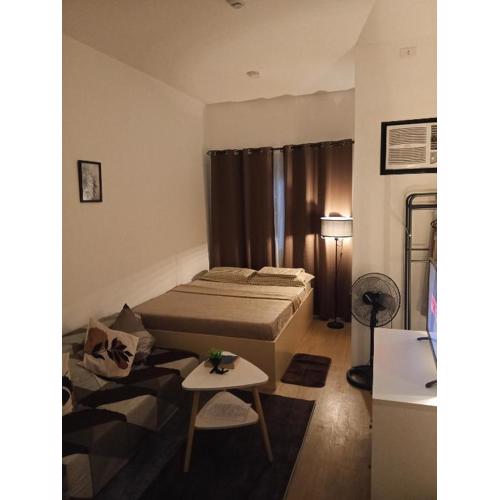 Cozy studio with pool 20 min from airport