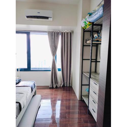 Cozy & Stylish Staycation and Netflix - WiFi and Pool