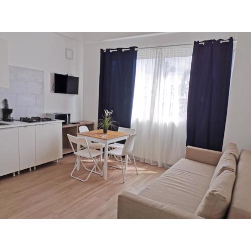 Cozy suite with pool access