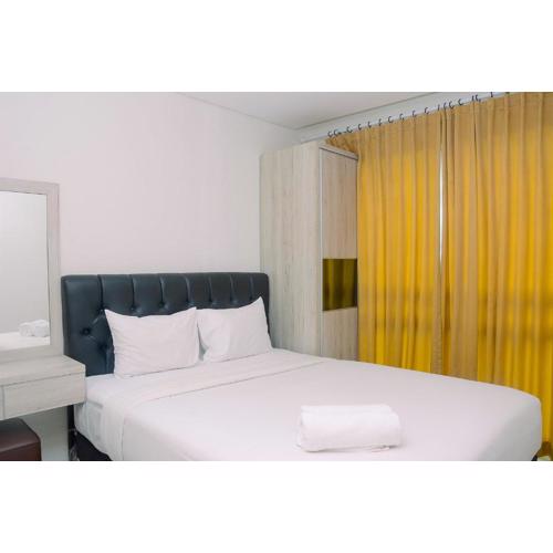 Cozy with Brand New 2BR Apartment Woodland Park Residence By Travelio