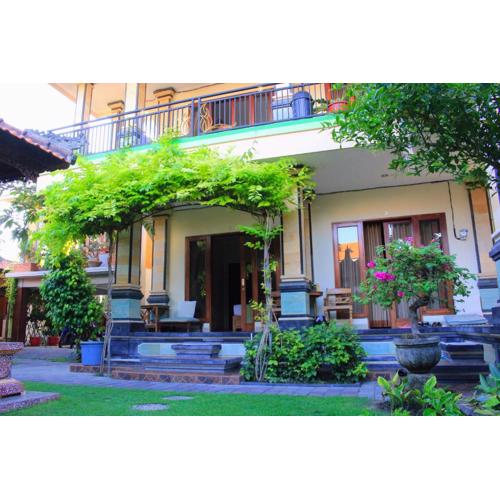 CR Tris Rooms Seminyak