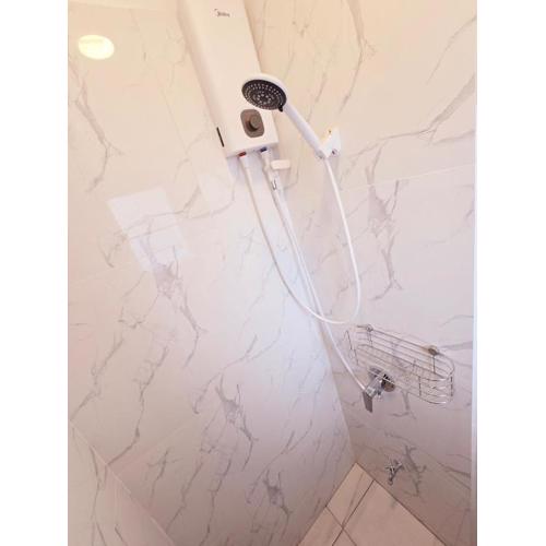 Crane nest 8 townhouses view middle with balcony