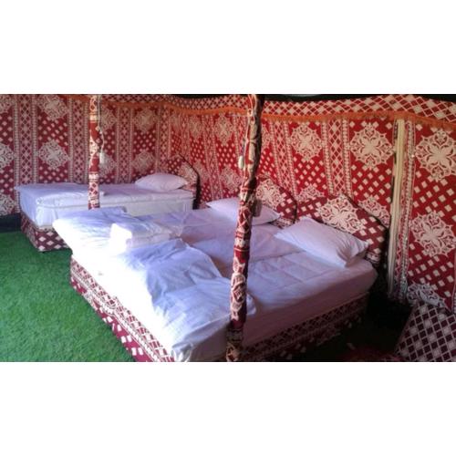 Crescent Desert Private Camp