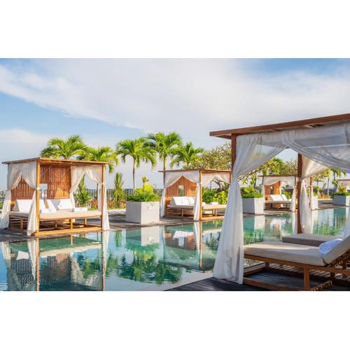 Cross Paasha Bali Seminyak