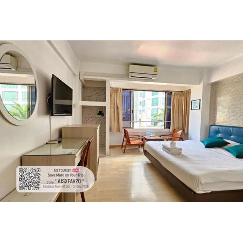 Crown BTS Nana Hotel