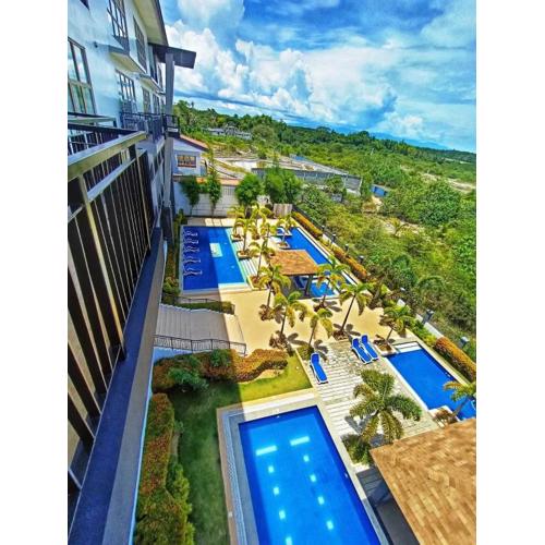 Crown Hotel at Harbour Springs Palawan Managed by Enderun Hotels