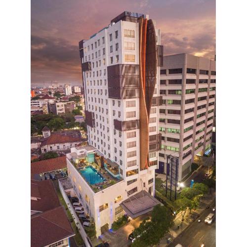 CROWN PRINCE Hotel Surabaya Managed by Midtown Indonesia