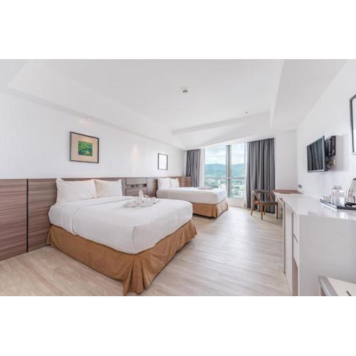 Crown Regency Hotel & Towers