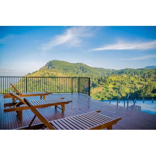 Crystal Spring Luxury Hotel