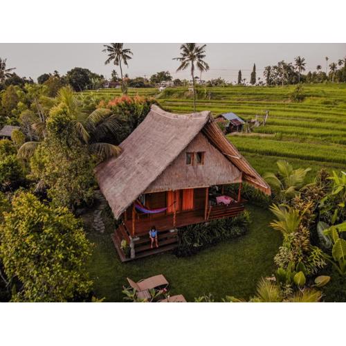 Cute Eco Cottage Near 7 Waterfalls