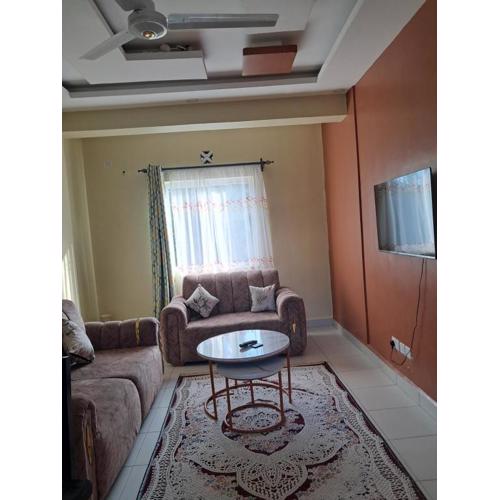 cutesy 3 bedroom apartment