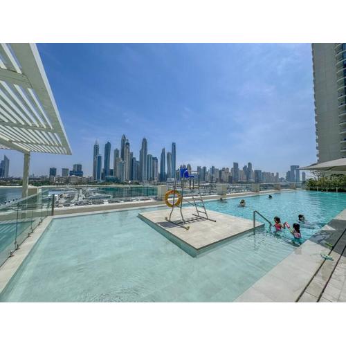 Czechin * Brand New * BeachFront * Palm View * High Floor