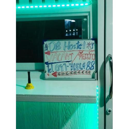 D 8 Hostel Success D Hostel Studio &Cafe’