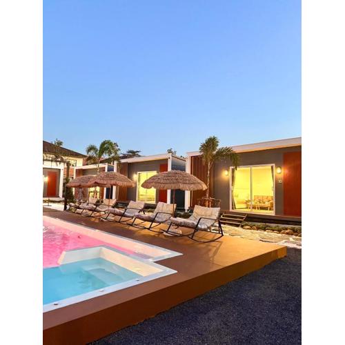 D Glamor Hotel Phutthamonthon Sai 1 ,Southern Bus Terminal, Bangkok