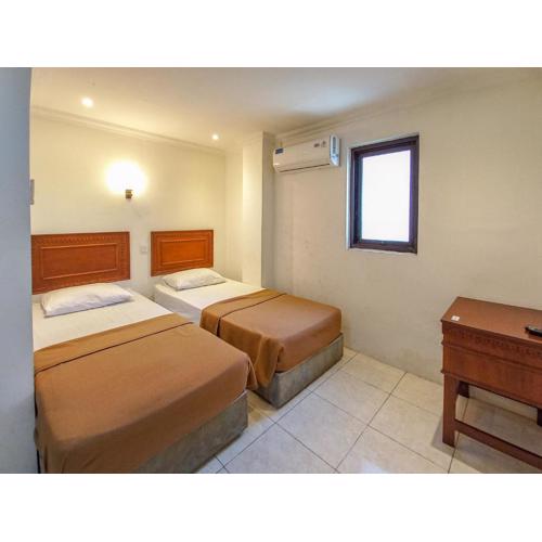 D Hans Hotel Syariah RedPartner near Wisata Religi Sunan Ampel Surabaya