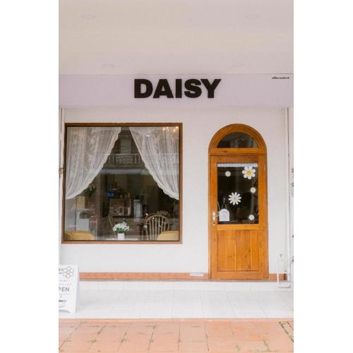 Daisy Home&cafe Nan