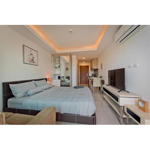 DAISY STUDIO in Laguna Beach Resort 2