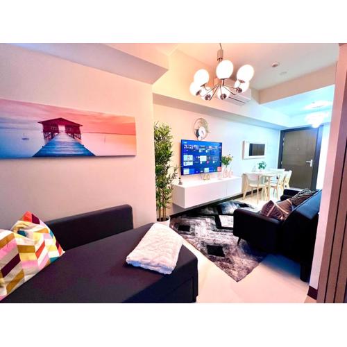 Daniella’s Modern & Cozy Suite in Uptown BGC