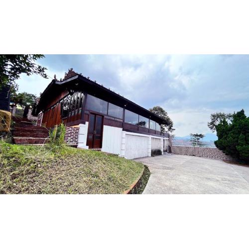 Dapur Caringin Tilu Villa Joglo