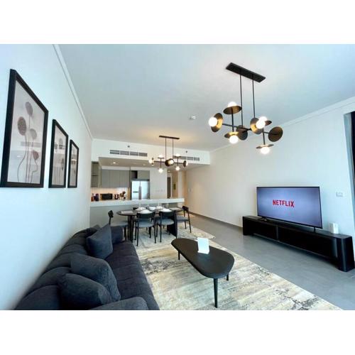 Dar Vacation - Contemporary 3BR Apartment in Creek