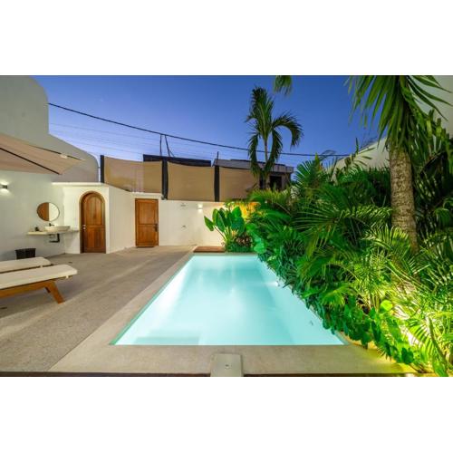 Darina - Brand-New Villa Just Minutes from the Beach with a Huge Pool