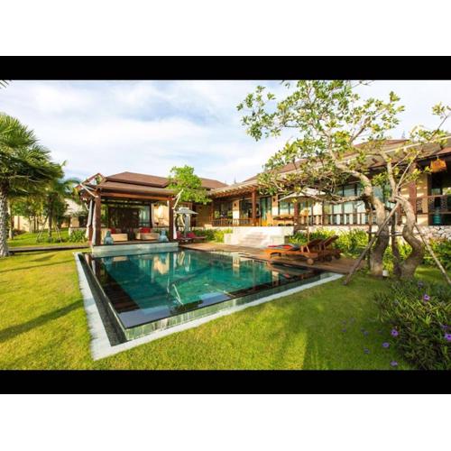 Dasiri Lakefront Villa Premium