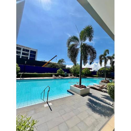 Davao Downtown Condo With Pool Access