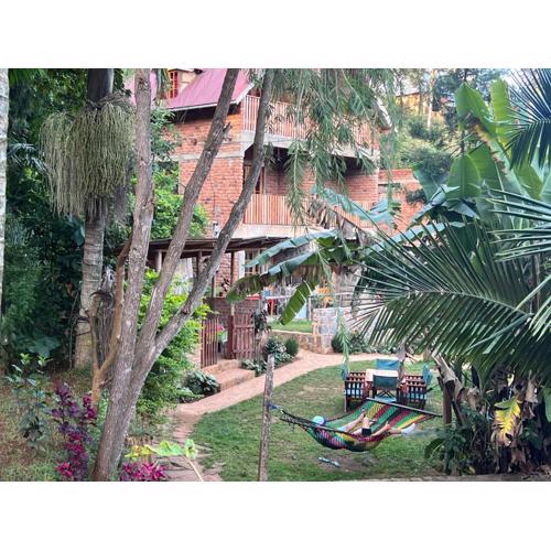 David Crater Homestay