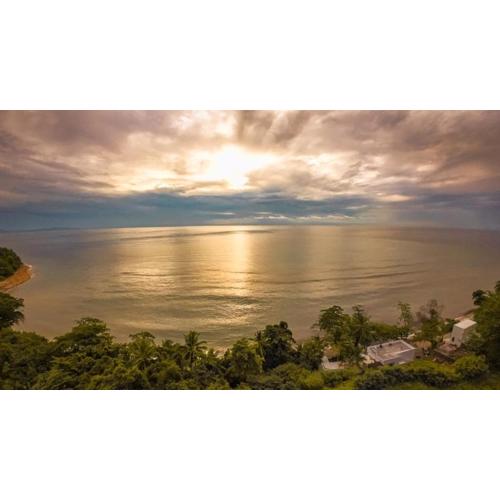 De BOUGENVILLE Tulap Beach Front