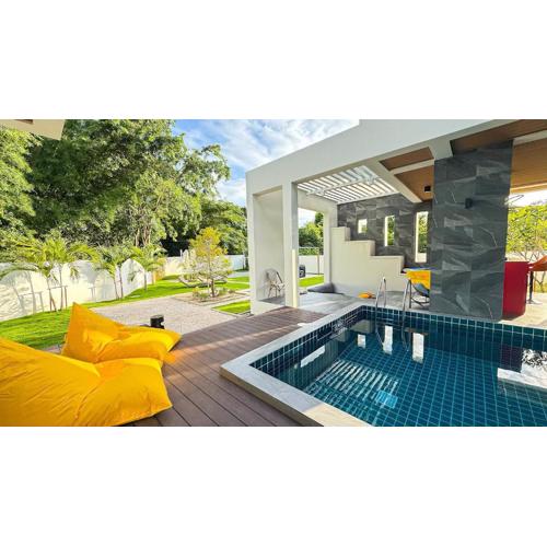 De Flourishing Hill Escape, Cha Am