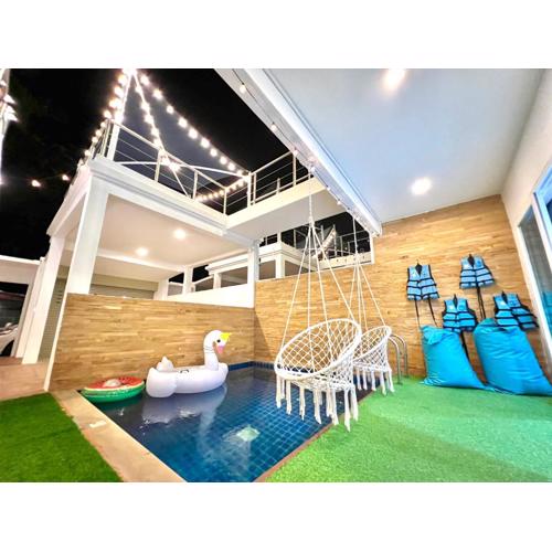 De' ozone ongsa pool villa หน้าหาดบางเสร่