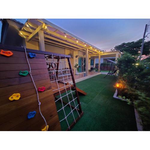 เดอรำพึง De Ramphueng ชายหาดแม่รำพึง ระยอง