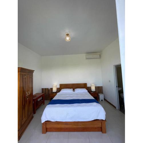 De Sila House and Pool