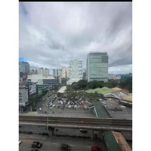 Deca Cubao Budget Condo by Ashti