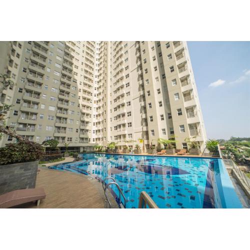 Deluxe 2BR at Parahyangan Residence By Travelio