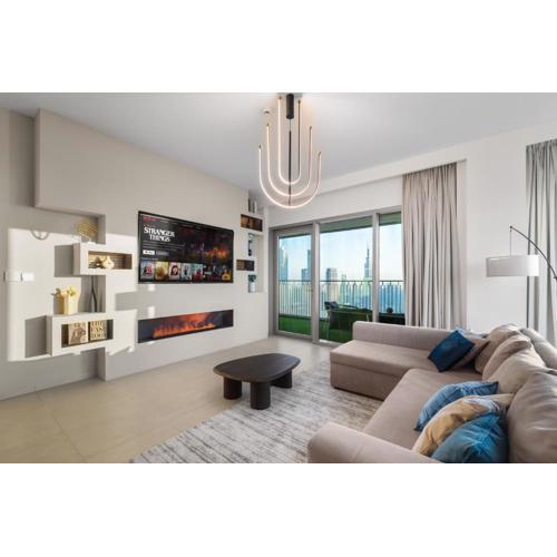 Deluxe 4BR with Patio - Burj Khalifa and Fountains view