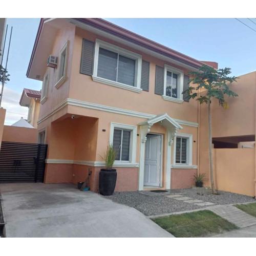 Deluxe Bedroom with free WiFi, Airconditioning, & Swimming Pool