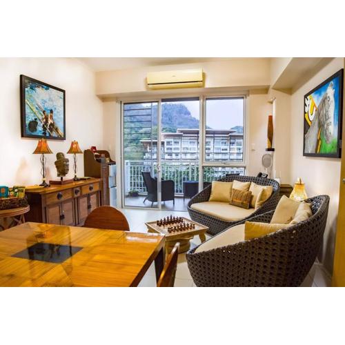 Deluxe family beach apartment with lagoon view at Pico de Loro