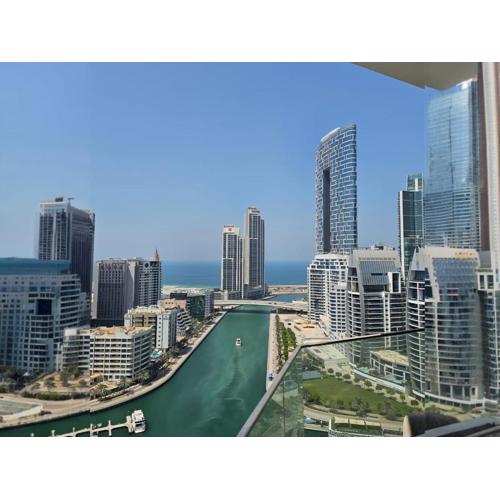 Deluxe Marina View 2BR - Stella Maris Retreat