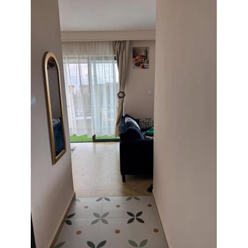 Deluxe Private Studio Pad JKIA SGR