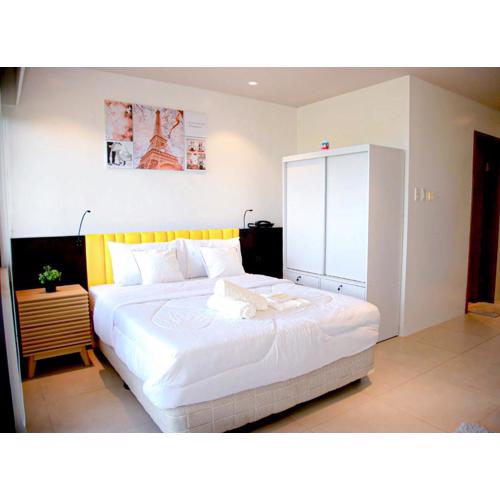 Deluxe studio for rent