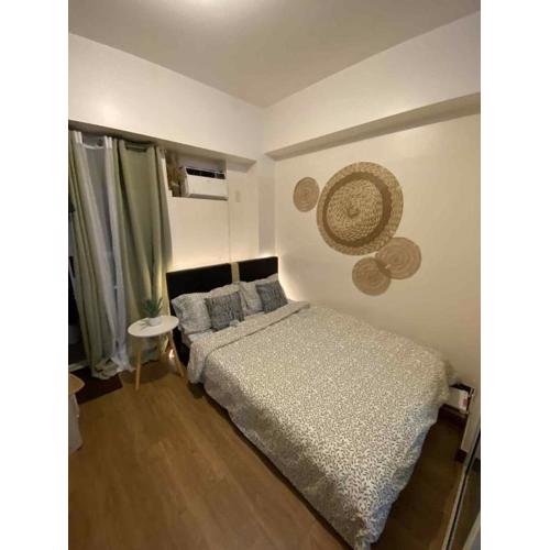 Den and Then City View