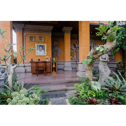 Desak Putu Putra Home Stay
